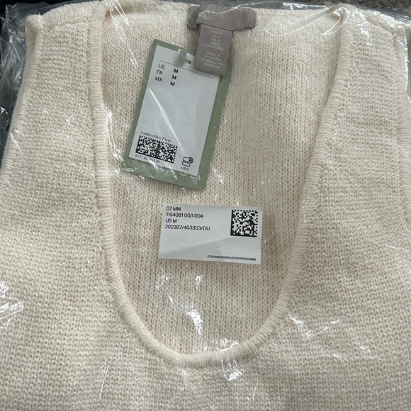 H&M womens cream colored sleeveless dress size medium NWOT - Picture 3 of 3